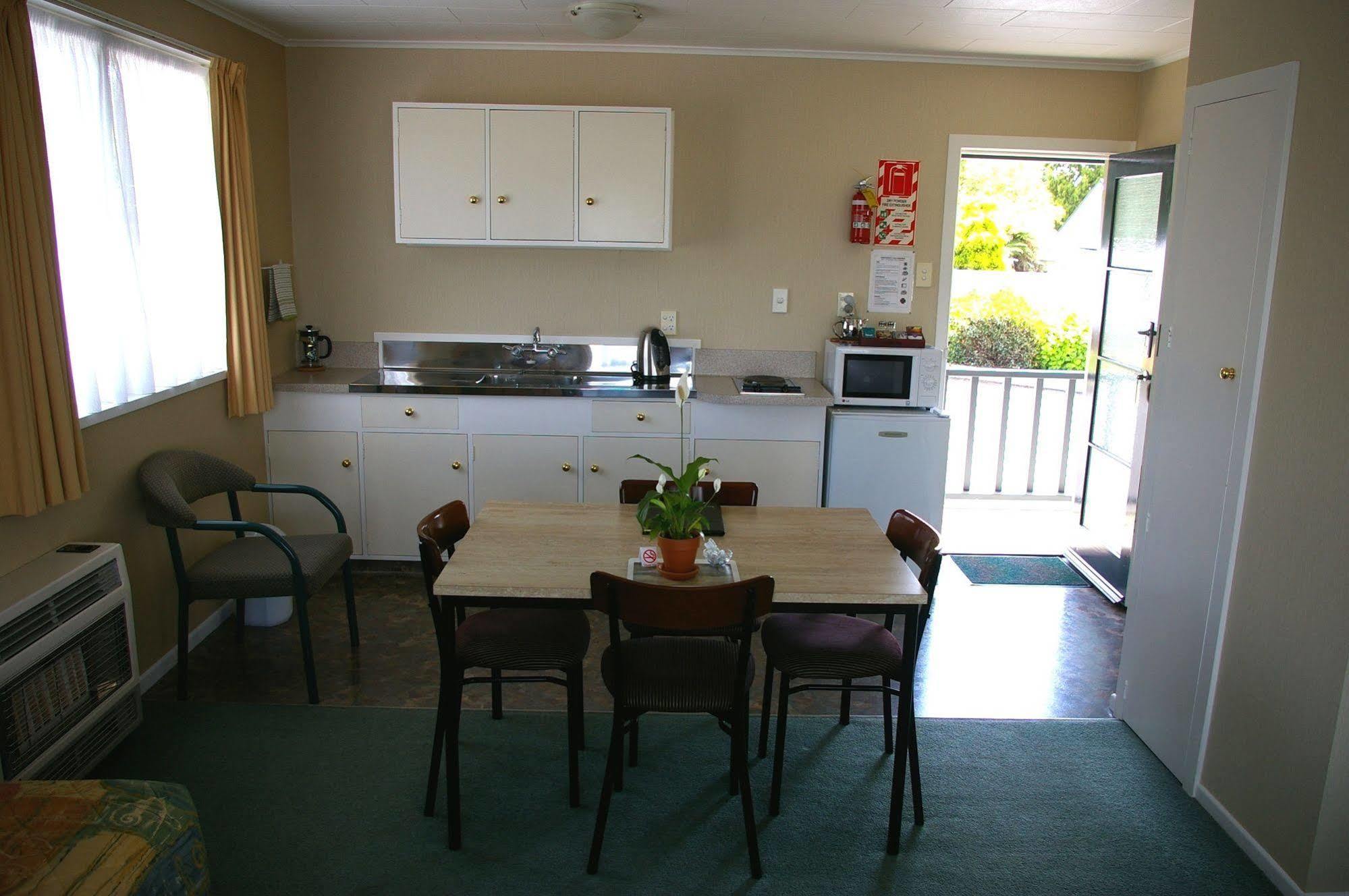 Totara Lodge Motel Levin Ngoại thất bức ảnh
